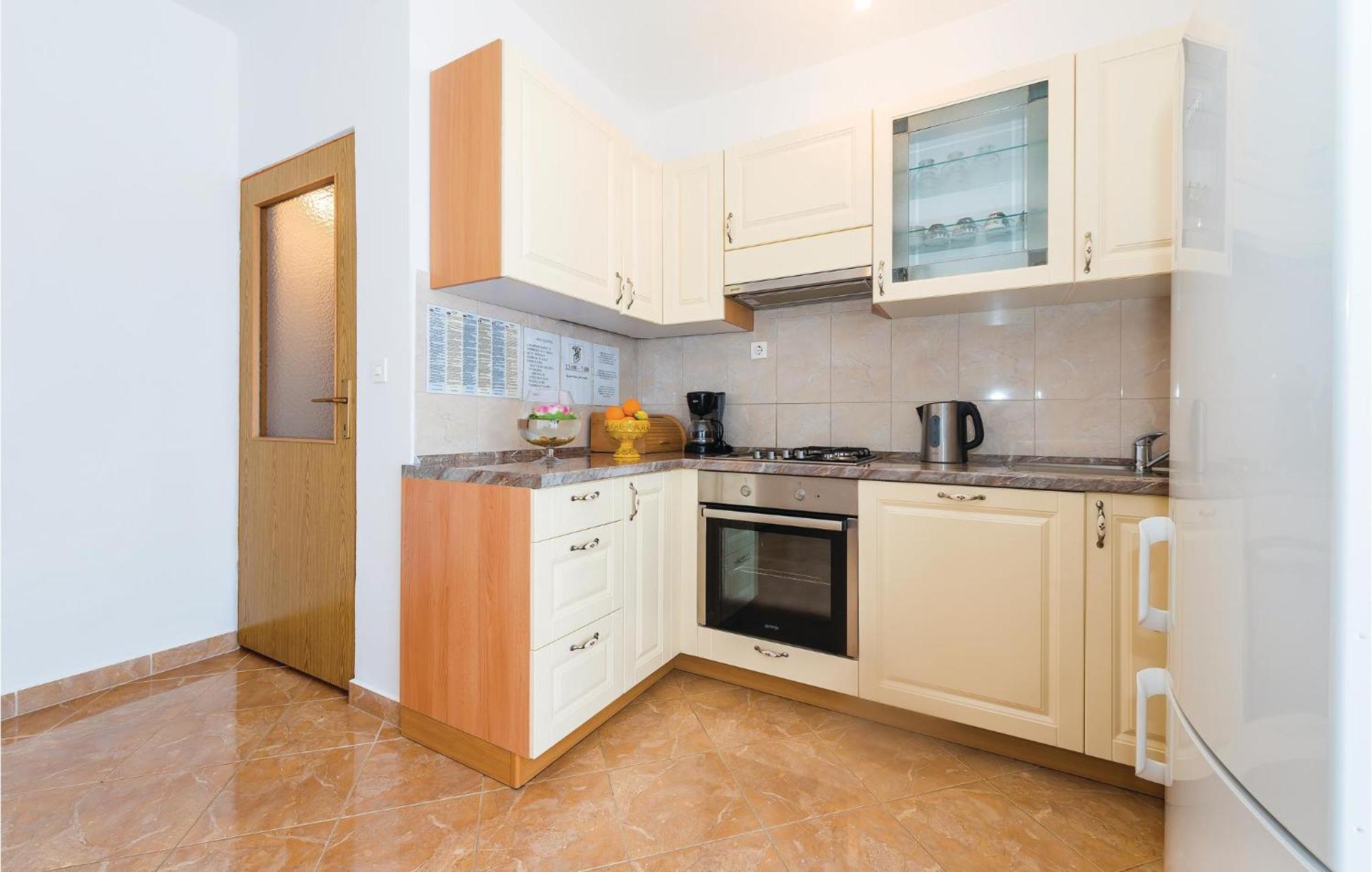 4 Bedroom Cozy Apartment In فوديس المظهر الخارجي الصورة